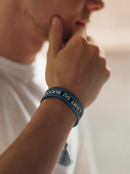 L'art Du Succés Wristband - Blue