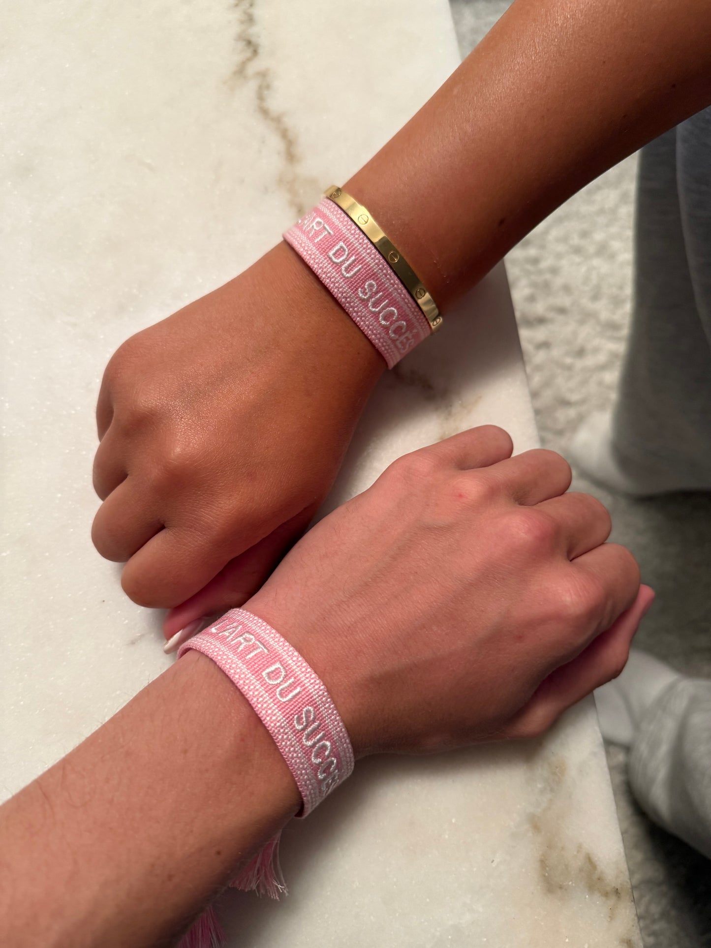 L'art Du Succés Wristband - Pink